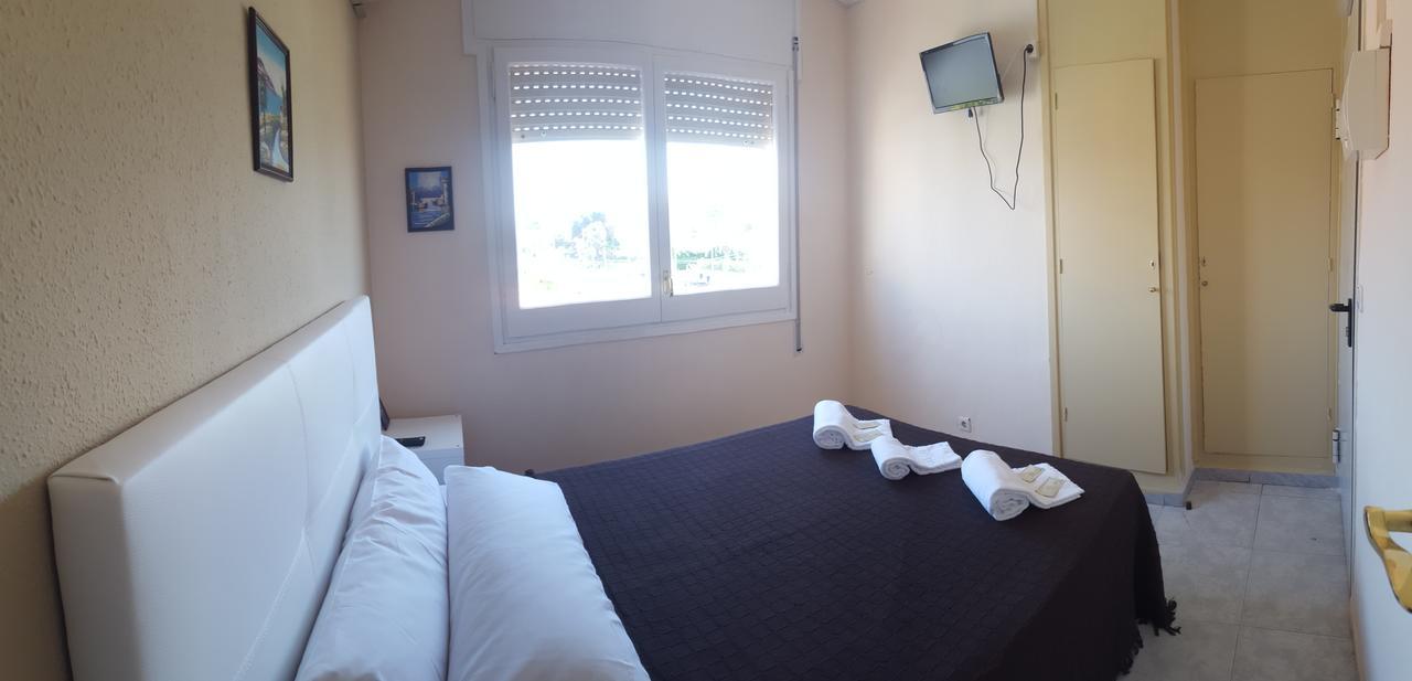 Hotel Beach Playa Castelldefels Eksteriør billede